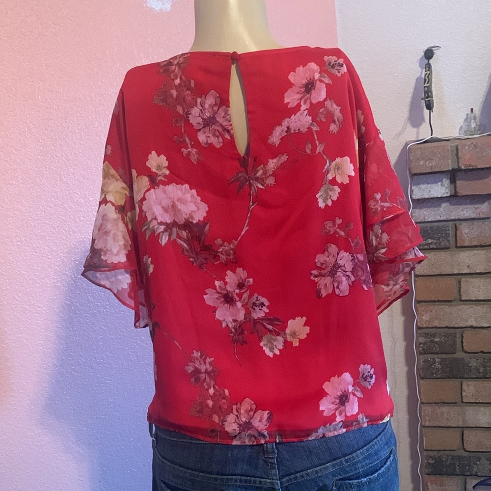 In Excellent Condition Ruffle Sleeves Top - Picture 7 of 13